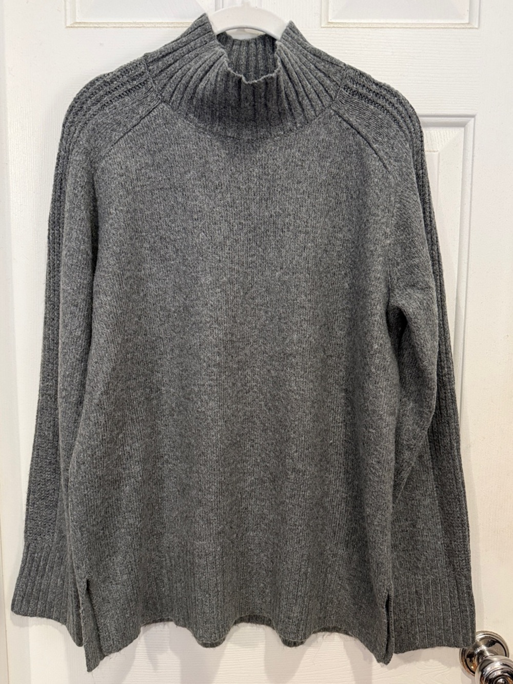 LOFT Women's Gray Ribbed Mock Neck Sweater